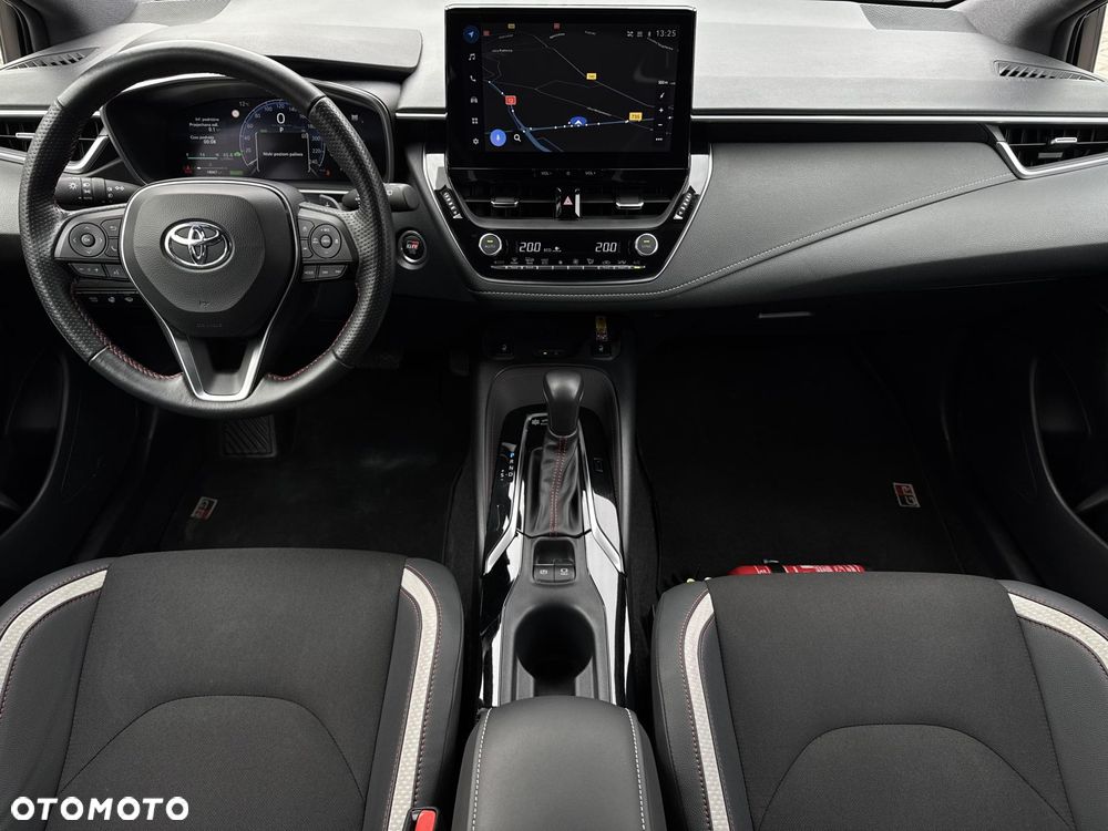 Toyota Corolla - 13