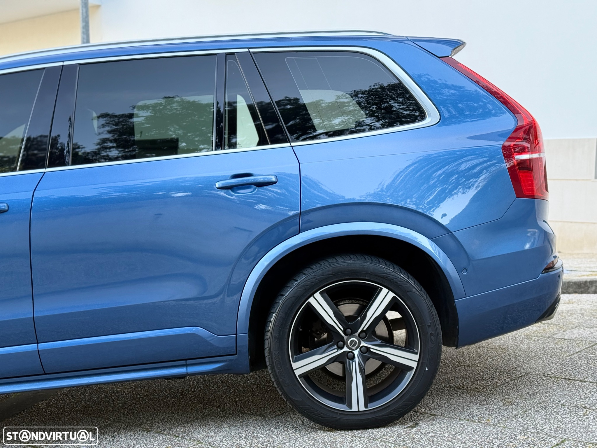 Volvo XC 90 D5 AWD Geartronic RDesign - 3