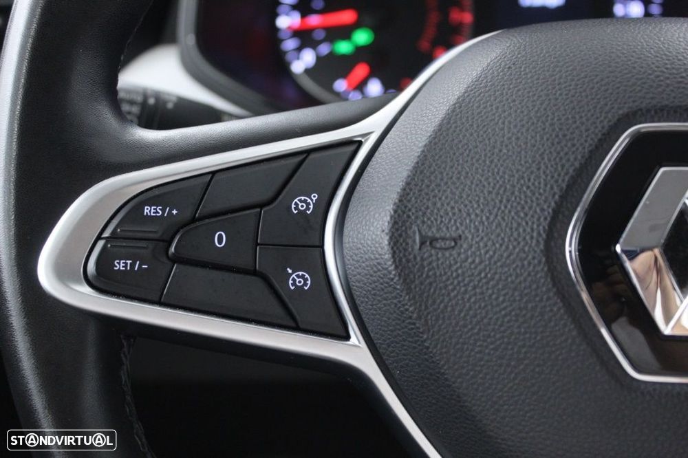 Renault Clio 1.0 TCe Evolution - 23