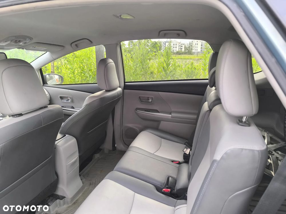 Toyota Prius 1.8 Hybrid Premium - 13