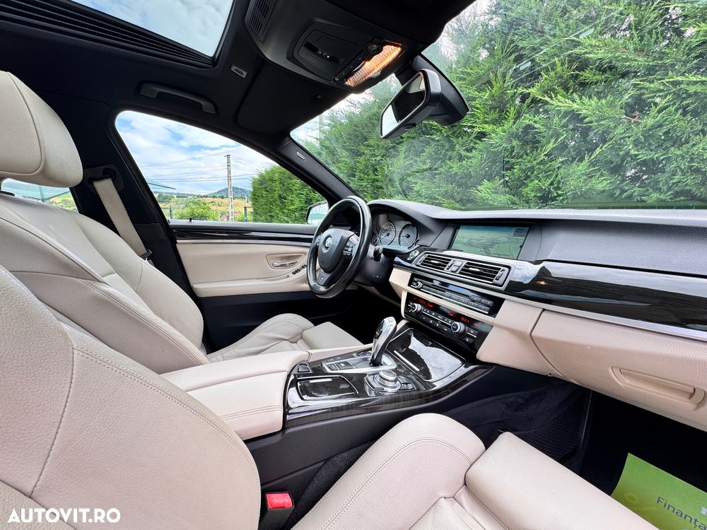 BMW Seria 5 525d xDrive Sport-Aut. - 27