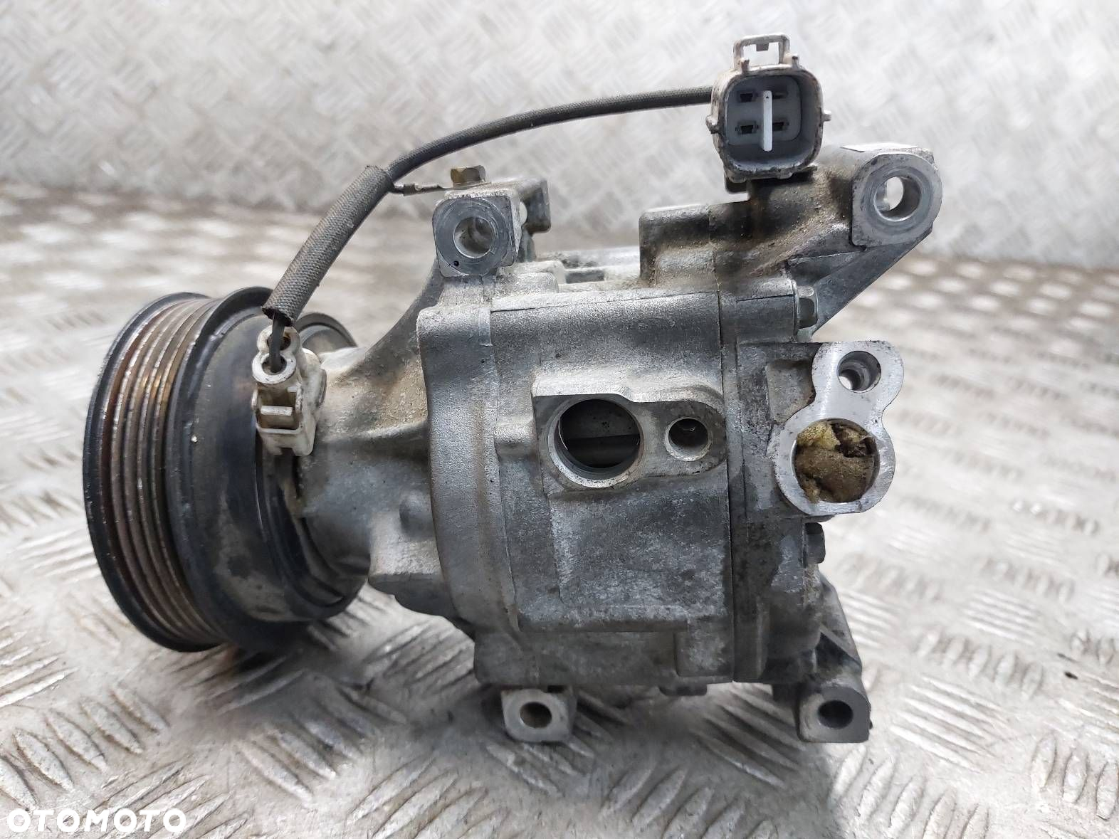 SPRĘŻARKA KOMPRESOR KLIMATYZACJI COROLLA VERSO I 2.0 D4D 447220-6352 - 3