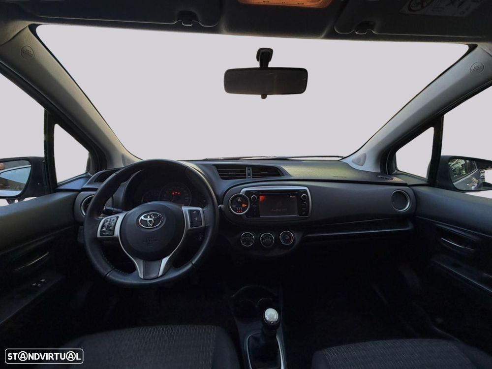 Toyota Yaris 1.0 VVT-i Comfort +PS Style +P.Techno - 10