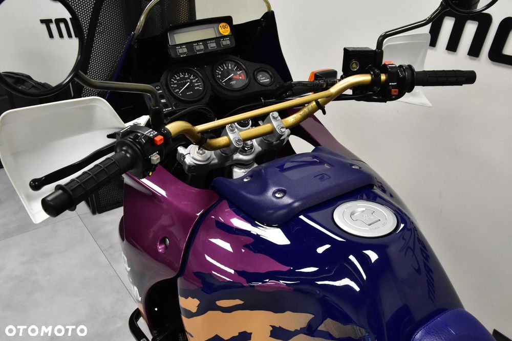 Honda XRV - 17