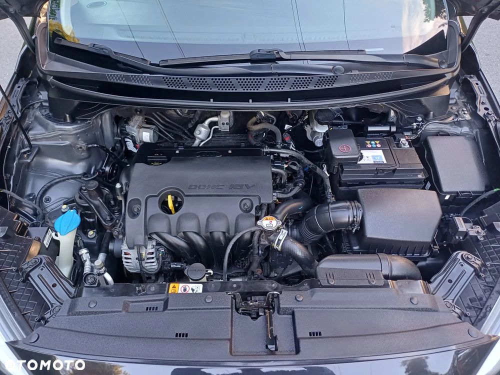 Kia Ceed - 34
