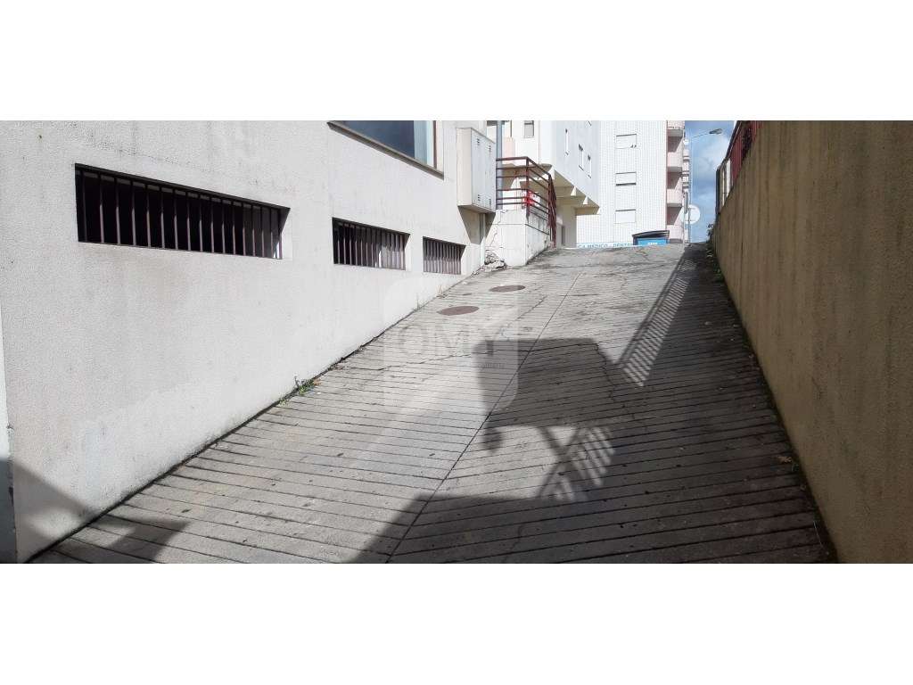 Lugar de Garagem com 13,5 m2 na Rua de Macau em Vila Real - Grande imagem: 5/10