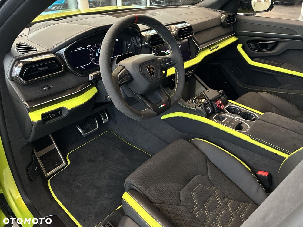 Lamborghini Urus - 7