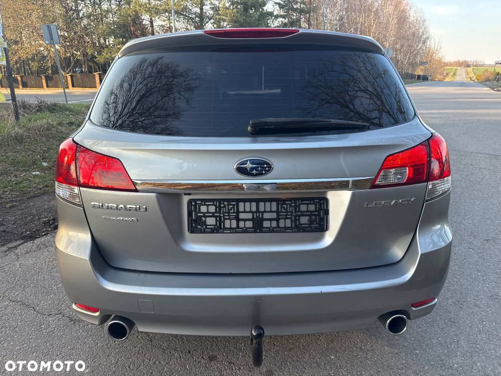 Subaru Legacy 2.5i GT - 21