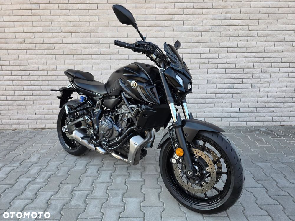Yamaha MT - 9