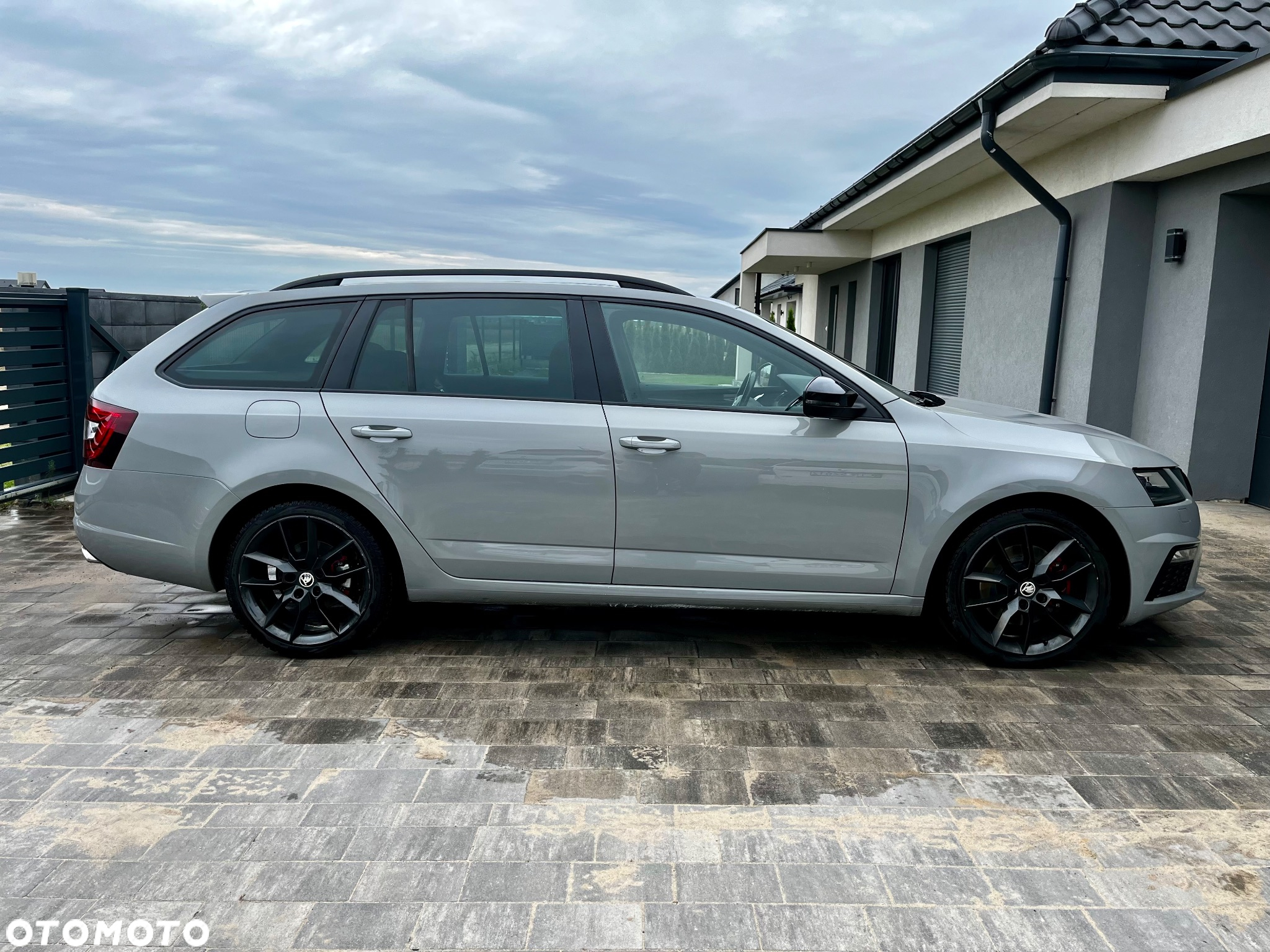 Skoda Octavia 2.0 TDI RS Challenge DSG - 8
