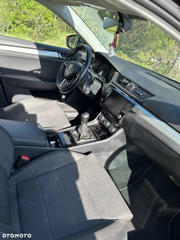 Skoda Superb 1.6 TDI Active - 12