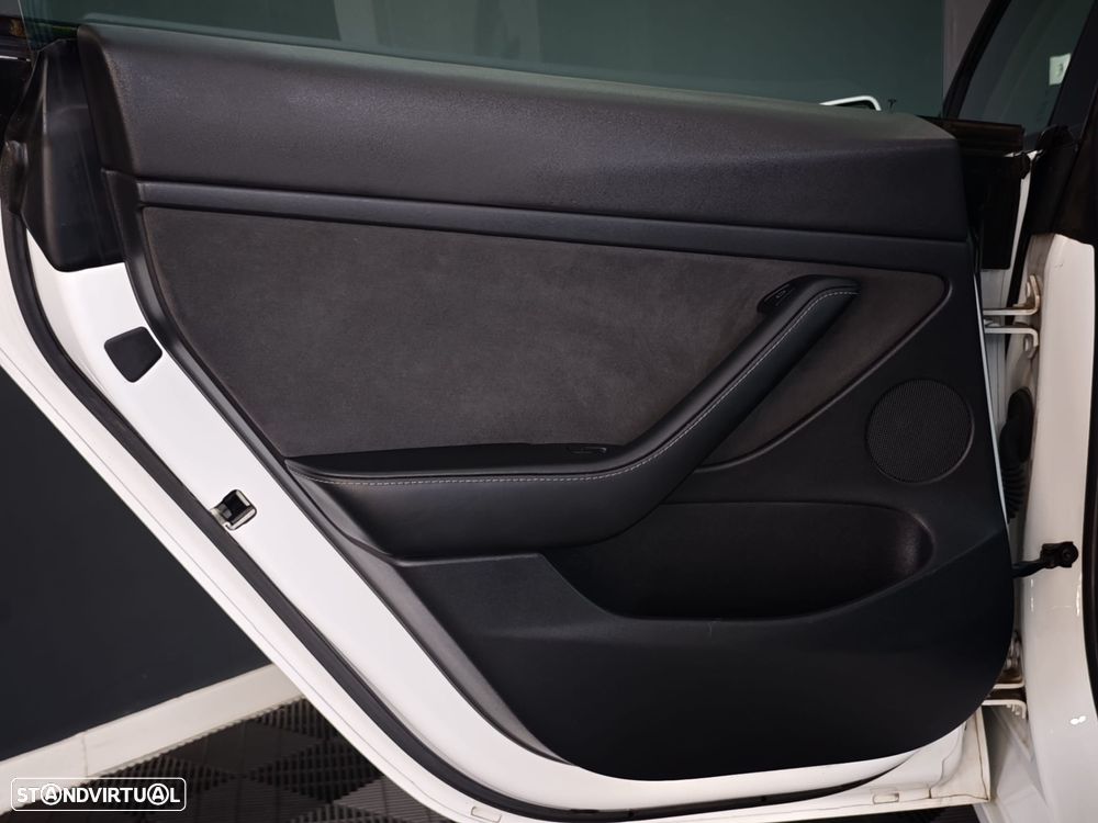 Tesla Model 3 Long Range Tração Integral - 47