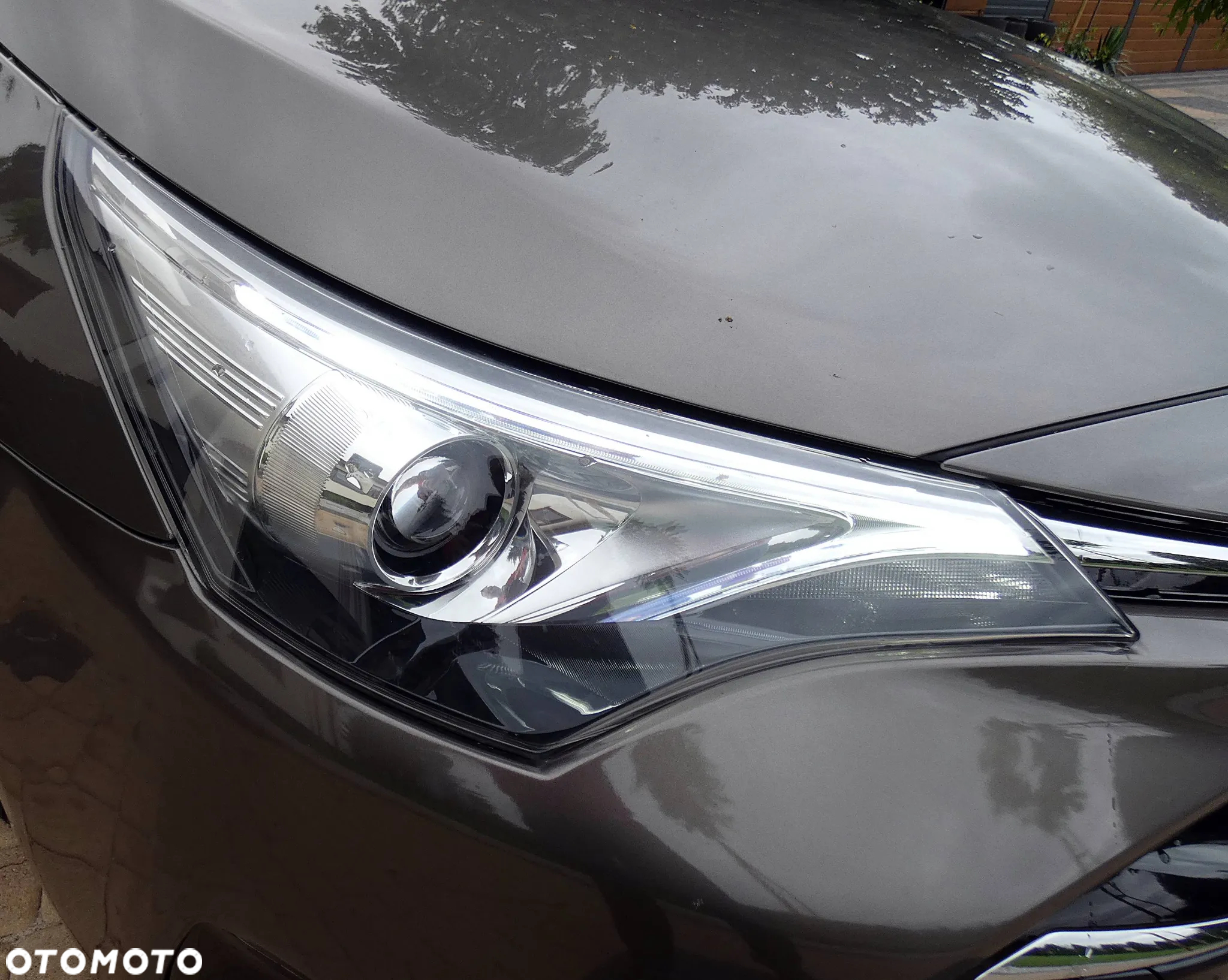 Toyota Avensis 2.0 D-4D Premium - 6