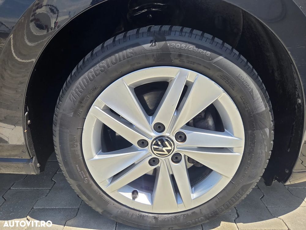 Volkswagen Golf 1.5 eTSI ACT DSG MHEV Life - 28