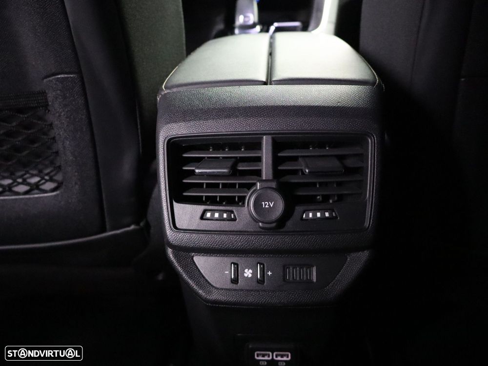 Peugeot 5008 1.5 BlueHDi GT EAT8 - 12