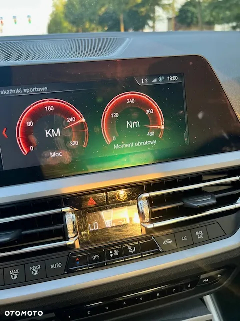 BMW Seria 3 320i - 12