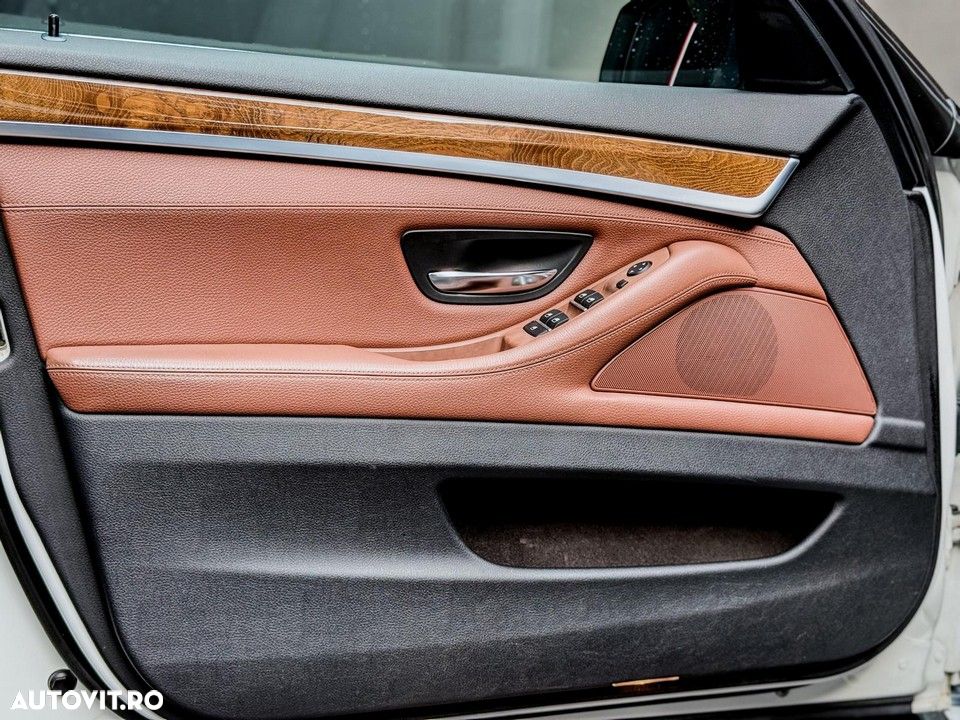 BMW Seria 5 520d Efficient Dynamics Edition - 25