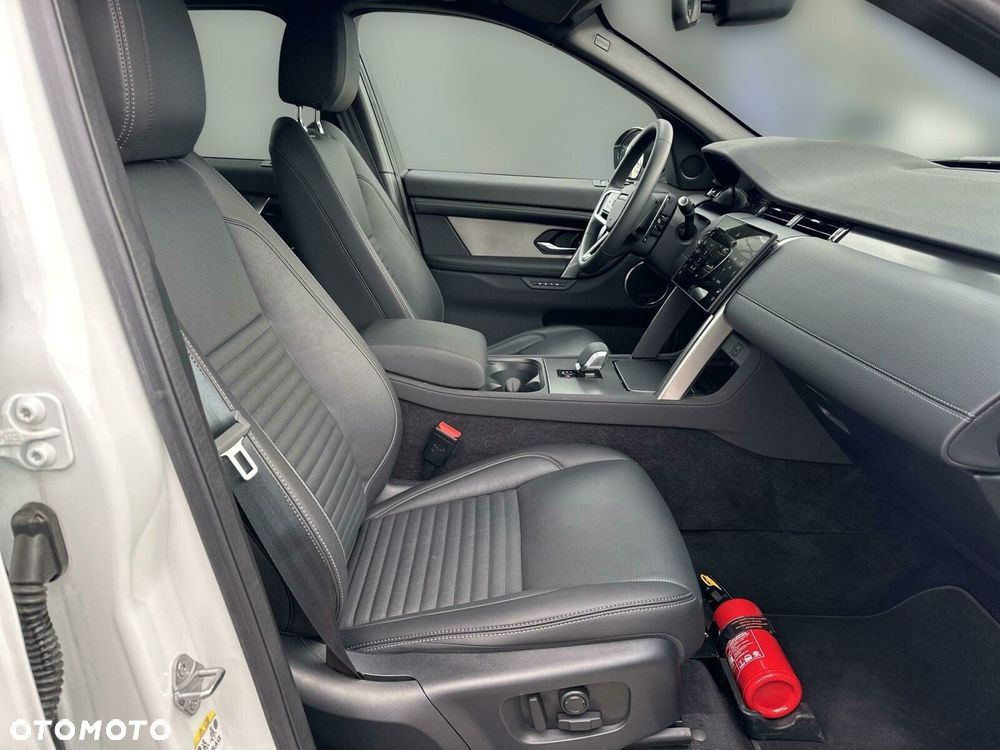 Land Rover Discovery Sport - 12