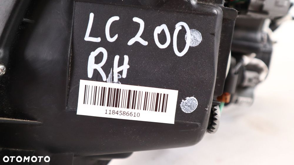 TOYOTA LAND CRUISER 200 LAMPA PRAWA PRZÓD LIFT - 13