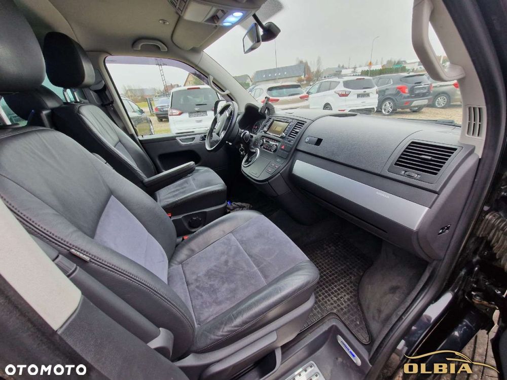 Volkswagen Multivan - 24