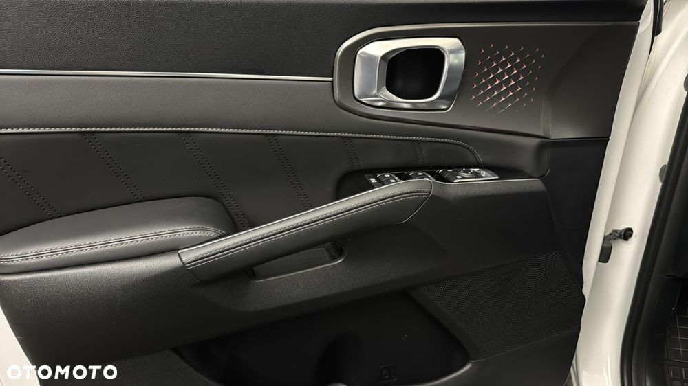 Kia Sorento 1.6 T-GDI HEV XL 7os - 11