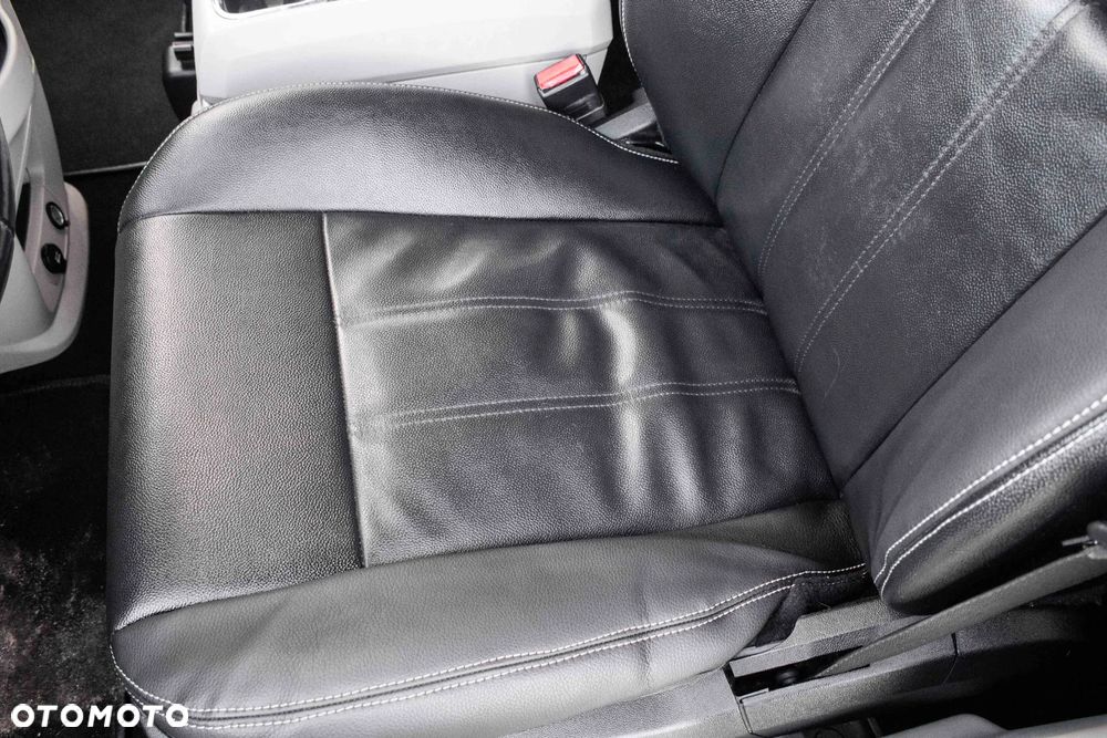 Chrysler Town & Country 3.6 Touring - 15