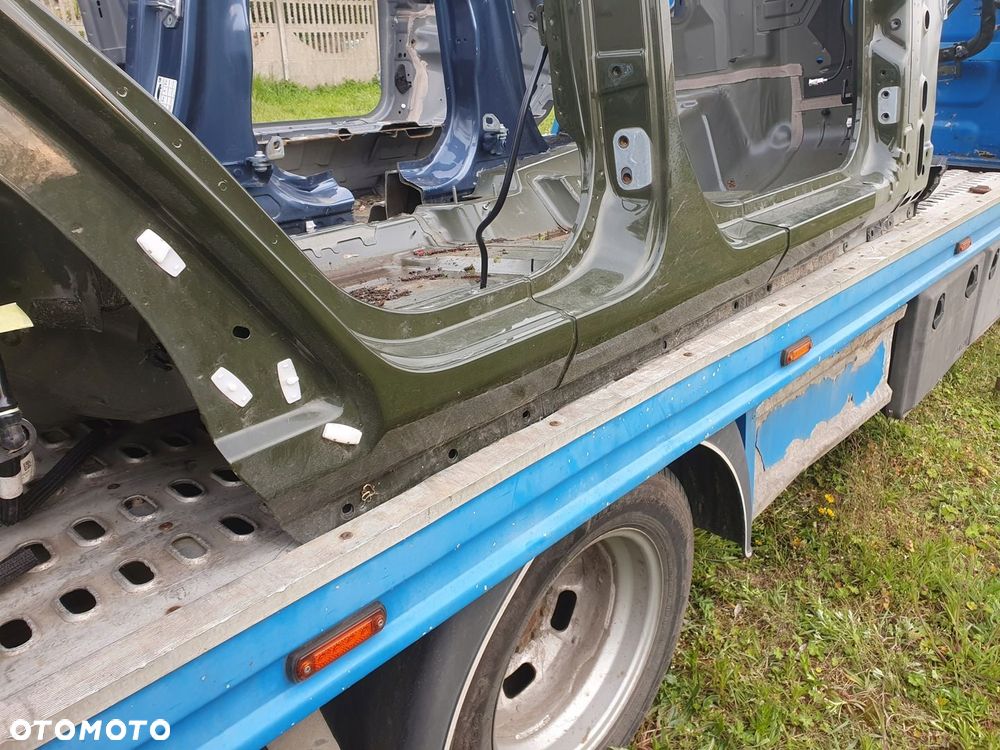 próg słupek fartuch prawy Jeep Wrangler Sahara - 4