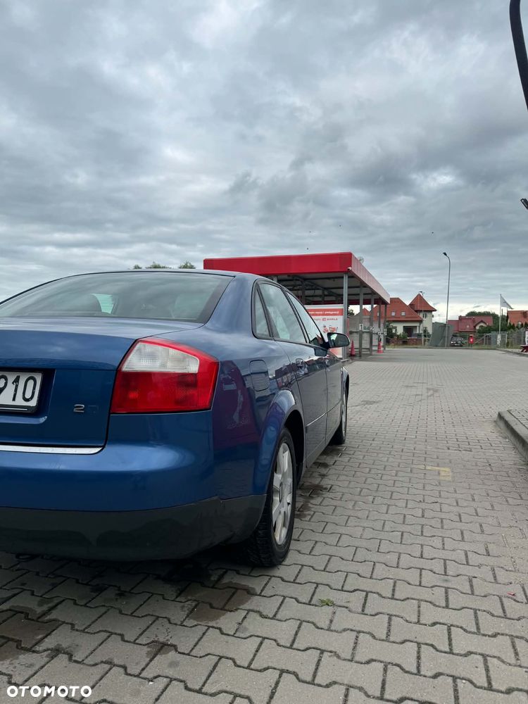 Audi A4 Limousine - 30