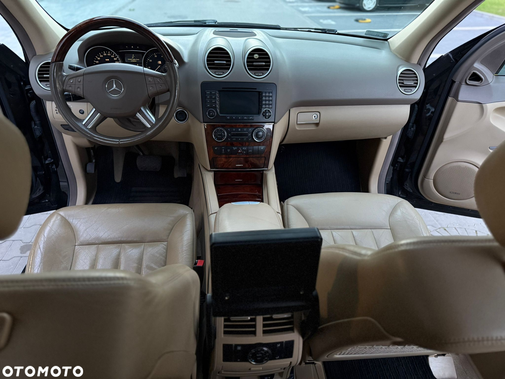 Mercedes-Benz ML 500 4-Matic - 24