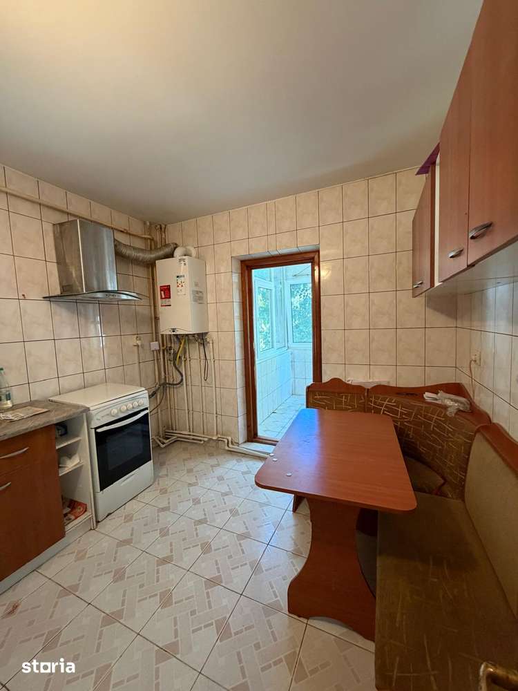 Inchiriere apt 2 camere,Galati,Piata Centrala,etaj 1,mobilat si utilat — fotografia 3