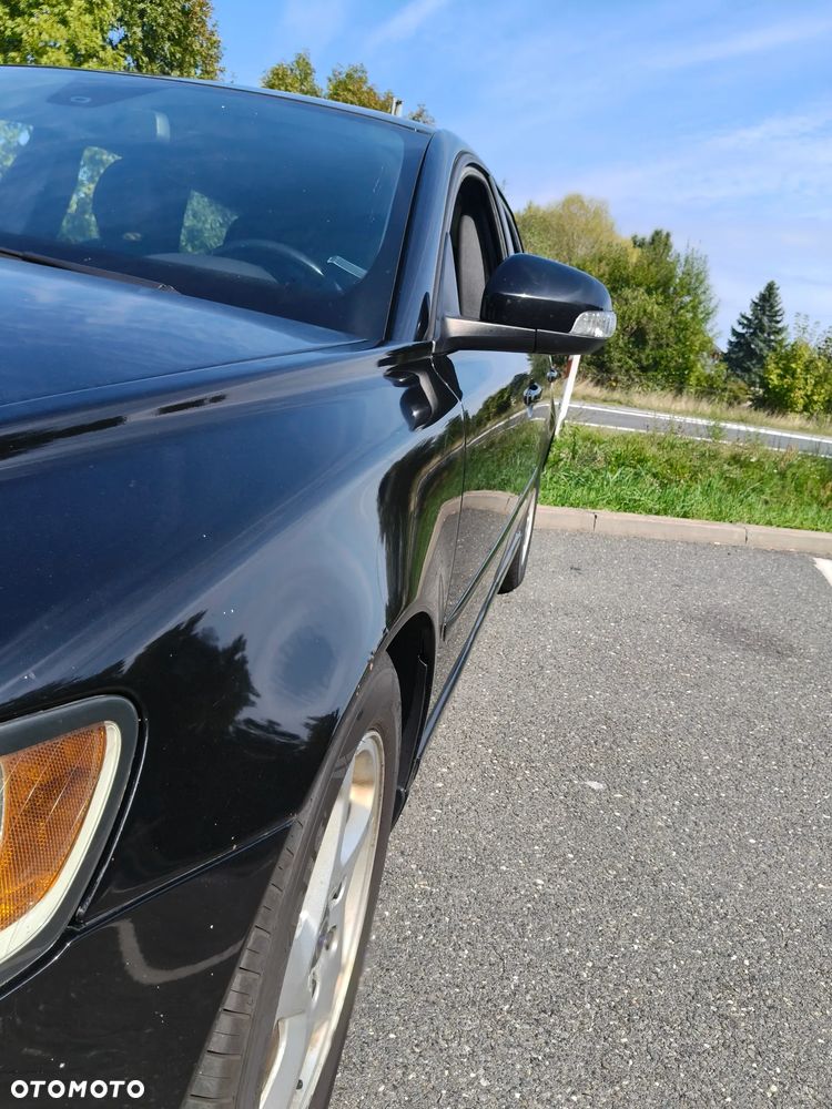 Volvo V50 2011 photo 4