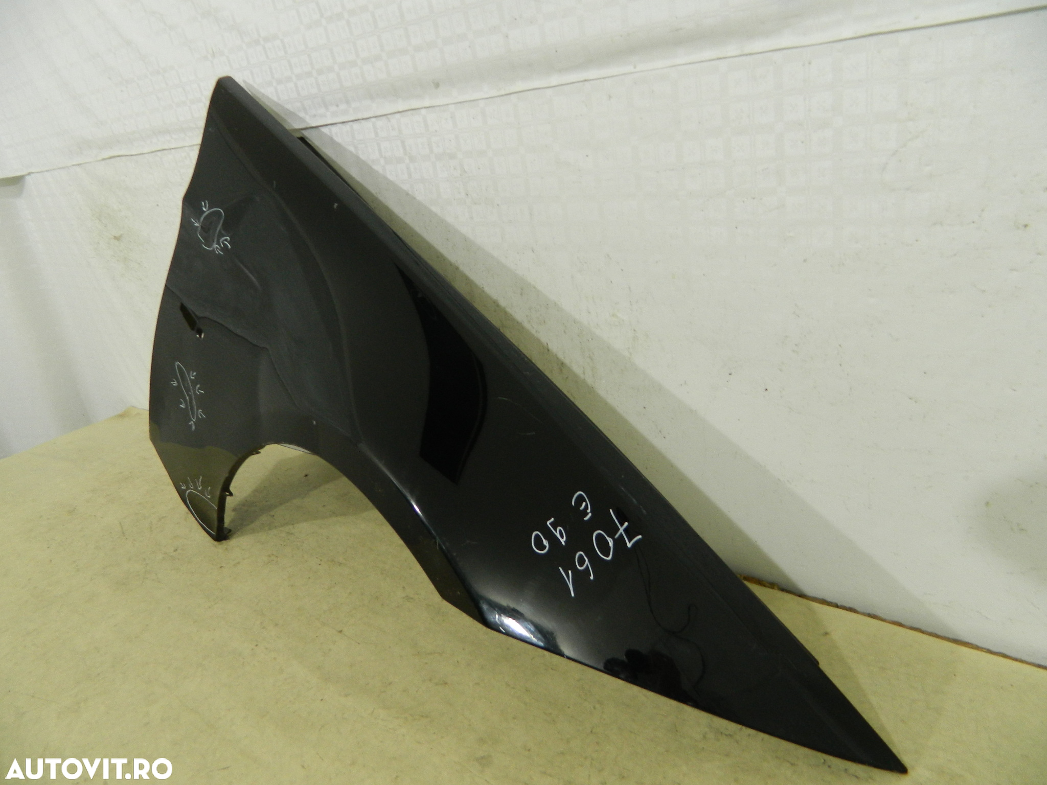 Aripa dreapta fata BMW Seria 3, E90  /  E91, 05-12 - 13