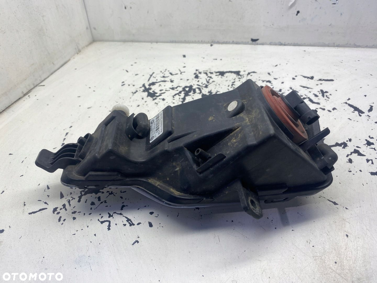 VW GOLF SPORTSVAN HALOGEN PRAWY 510941662B - 7