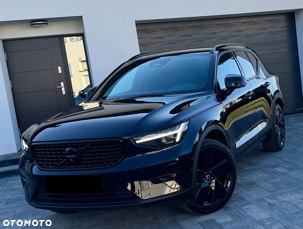 Volvo XC 40 B3 B DKG Plus Black Edition - 2