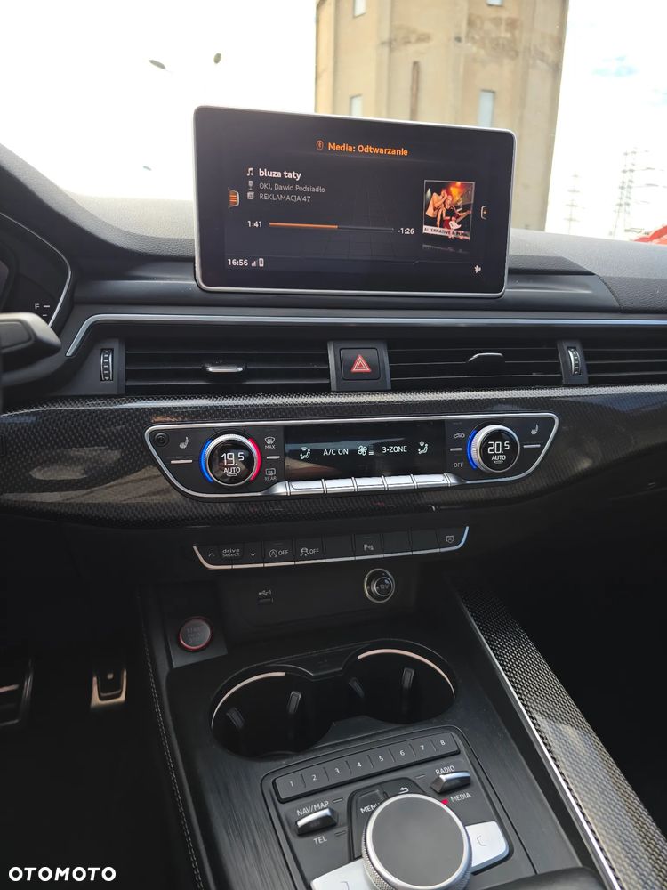 Audi S4 Limousine - 12