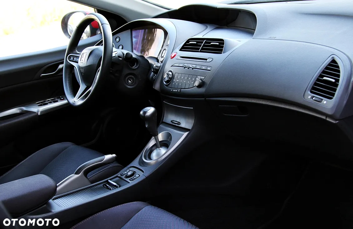 Honda Civic 1.8 Sport - 30
