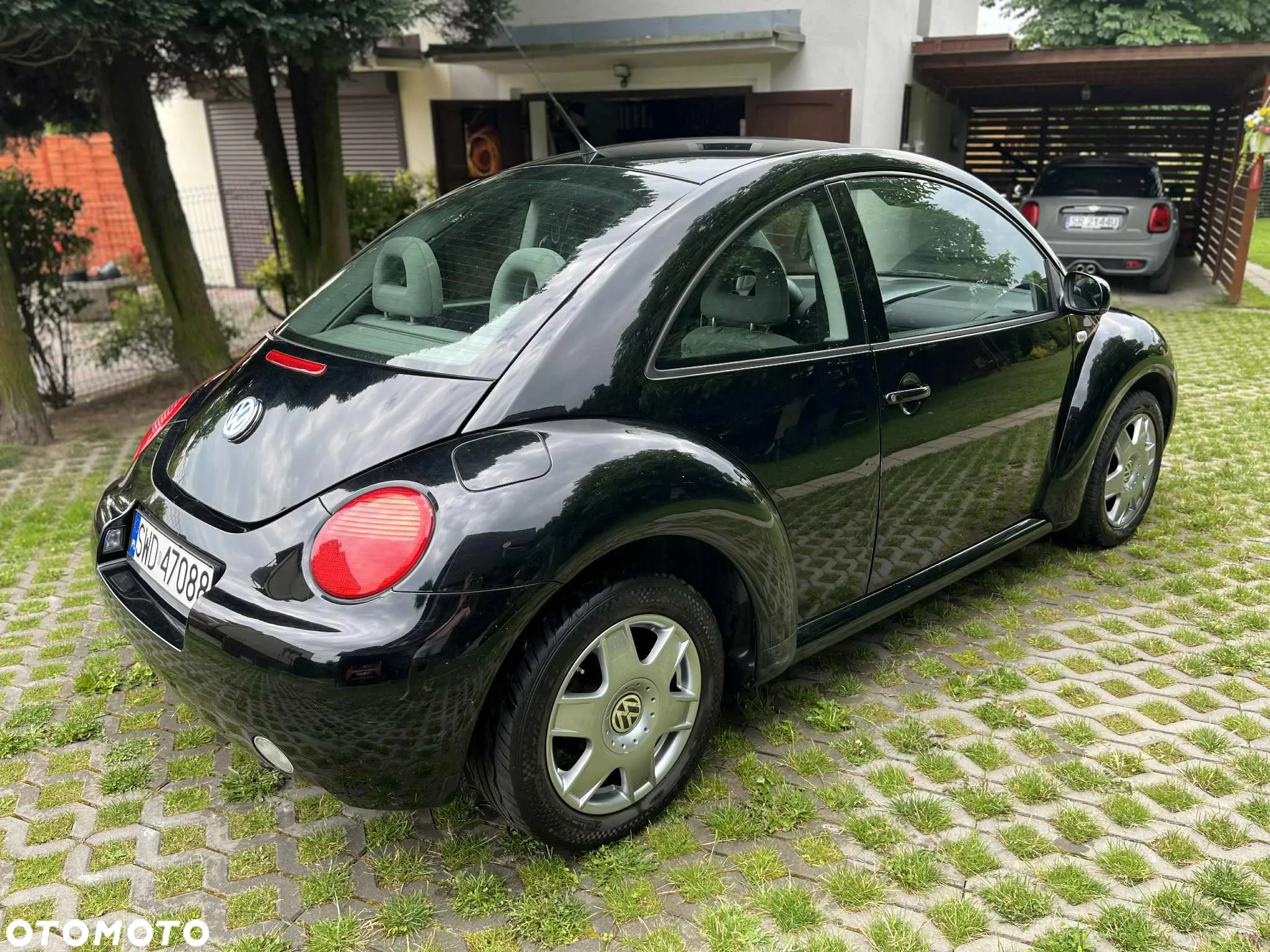 Volkswagen New Beetle 1.6 - 4