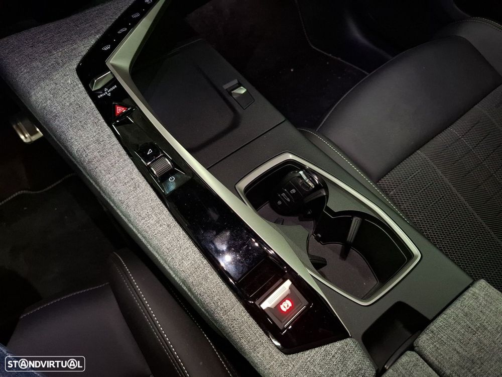 Peugeot 3008 1.2 Hybrid GT e-DCS6 - 20