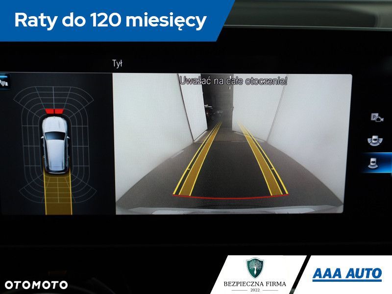 Mercedes-Benz GLB - 16