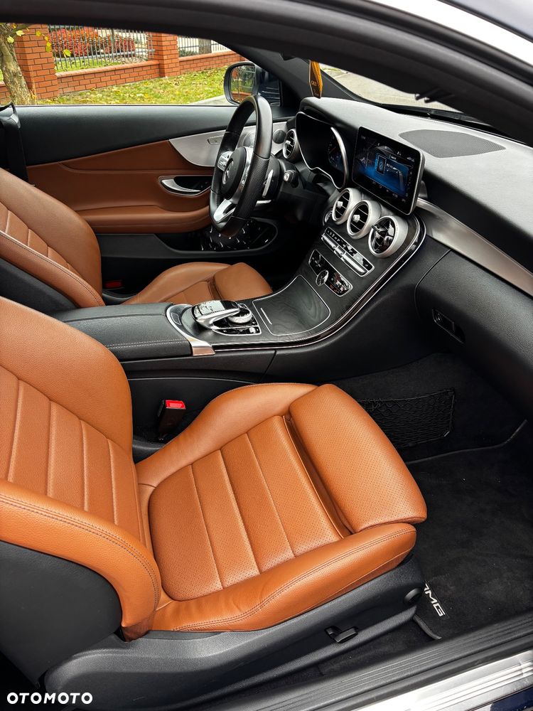 Mercedes-Benz Klasa C 200 4Matic 9G-TRONIC - 19