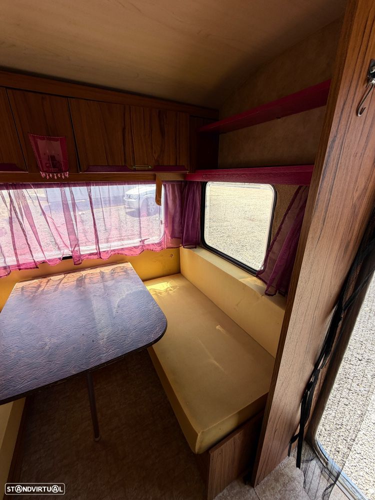 Outra não listada Caravana Nacional caravana vintege ideal para pequenos espacos equipada - 17