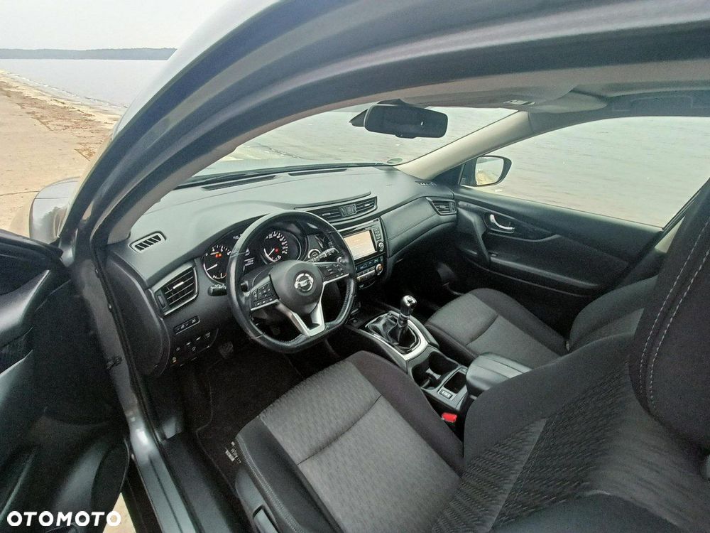 Nissan X-Trail 1.6 DIG-T Tekna 2WD 7os - 31