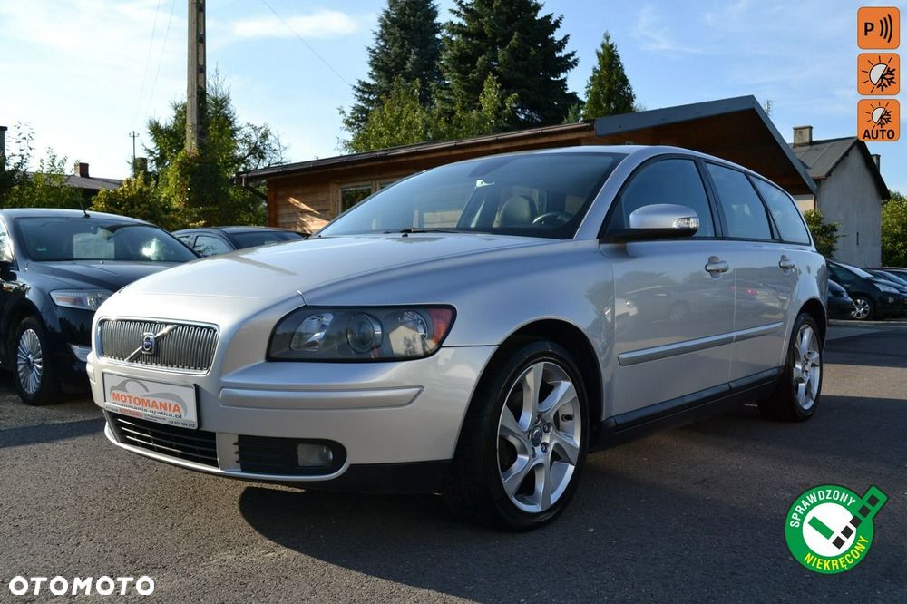 Volvo V50 - 1