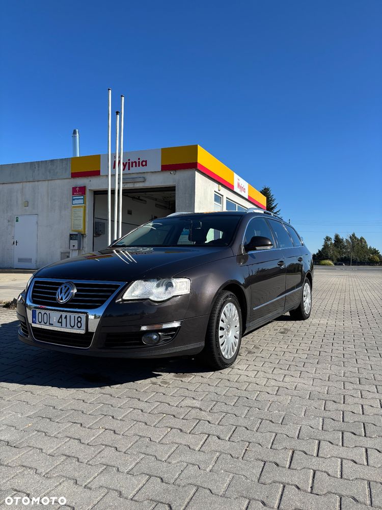 Volkswagen Passat - 2