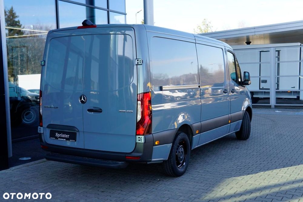 Mercedes-Benz Sprinter - 8
