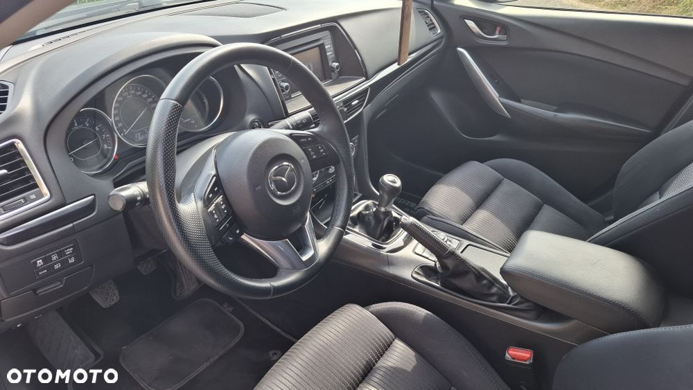 Mazda 6 - 8