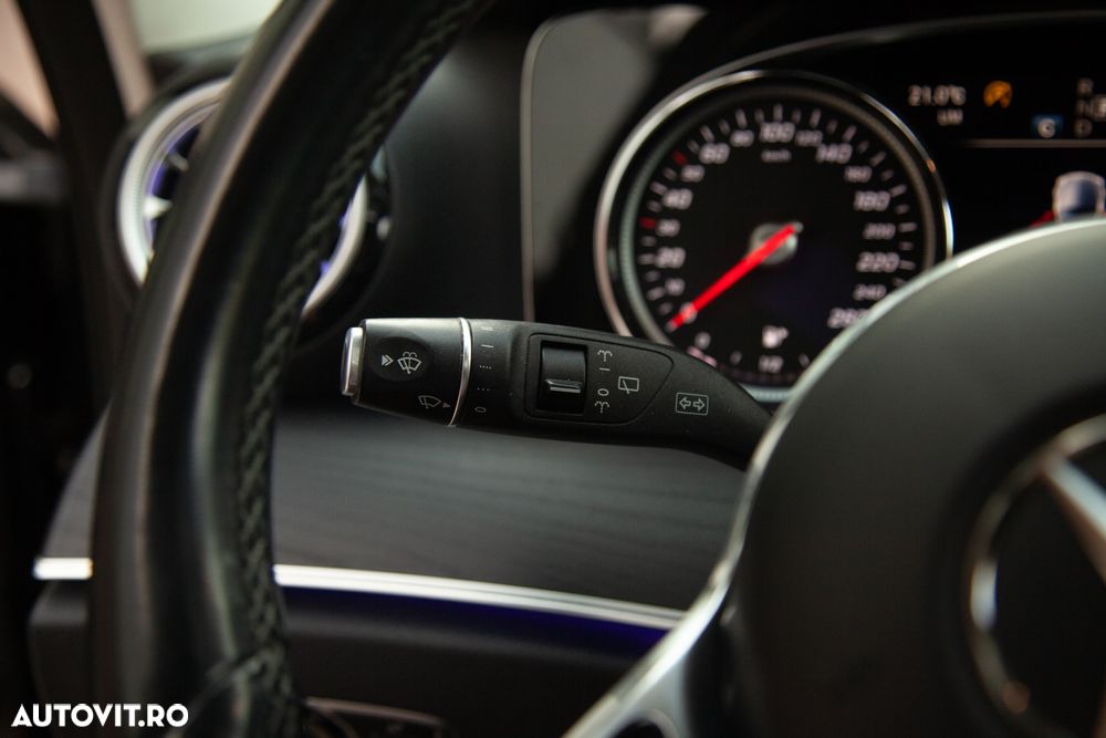 Mercedes-Benz E - 27