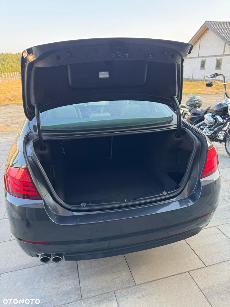 BMW Seria 5 525d xDrive Modern Line - 26