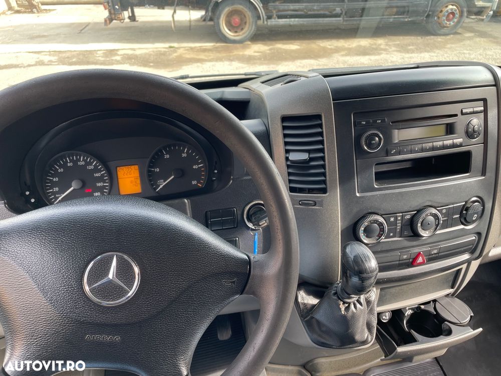 Mercedes-Benz Sprinter - 8