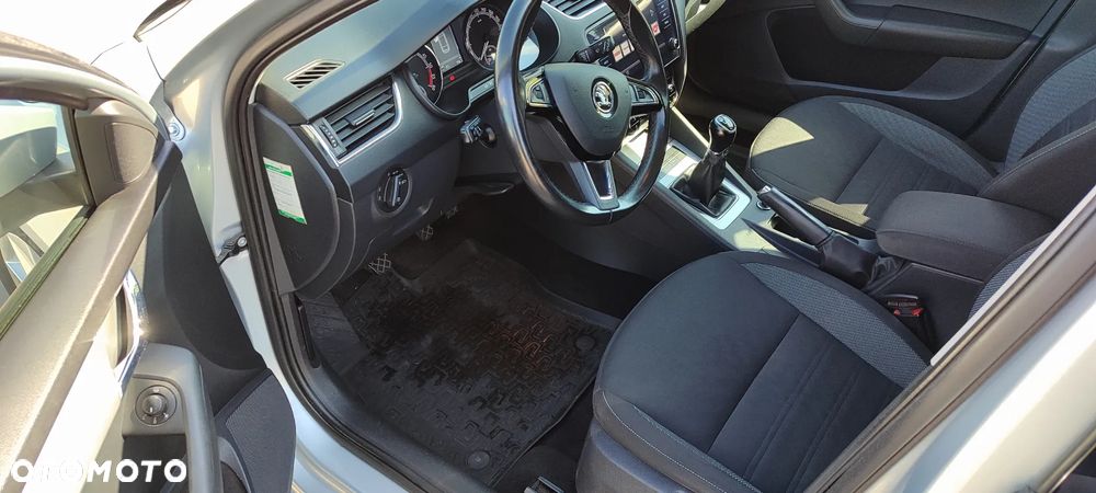 Skoda Octavia 1.6 TDI SCR Style - 9